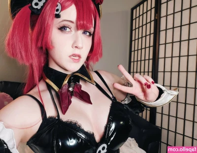 peachycafe.cos [ peachycafe-cos ] - practice makes perfect tho, right? (toy is the sinnovator colonsnake)