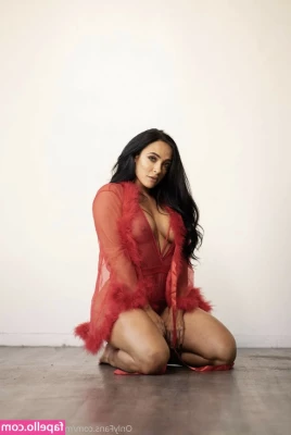 misskittyrose1111 - Registro do ensaio feito a dois anos atrás de calcinha e camisola 
