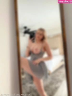 Msfiiire [ msfiiire-77 ] - Shake that ass for me  shake that ass for me