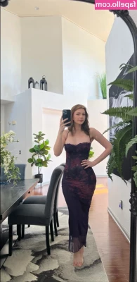 Msfiiire [ msfiiire-77 ] - Check out my videos and leave a tip for your dirty feet girl