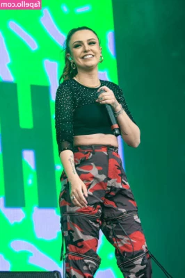 Cher Lloyd [ cher-lloyd ] - Waiting