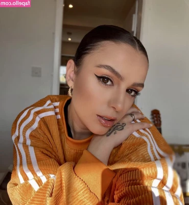 Cher Lloyd [ cher-lloyd ] - what color am I wearing under all that black