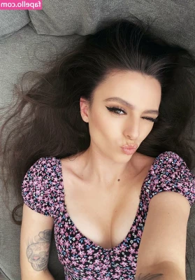 Cher Lloyd [ cher-lloyd ] - Could you handle me on top like this?