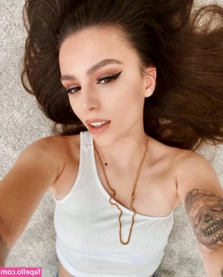 Cher Lloyd [ cher-lloyd ] - Good morning! There’s some very NSFW content coming this morning!