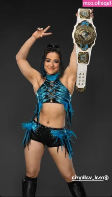Lyra Valkyria [ lyra-valkyria ] - Shower Sex    Tomorrows PPV is somethings special   J fingers me till