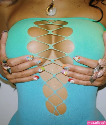 Saweetie - i m a nasty girl fantastic  este culo é natural  no plastic