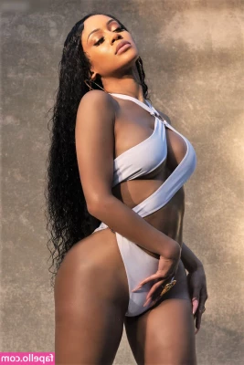 Saweetie - 1000  Explicit pics  amp  videos on my VIP  scxquinn    scxquinn  