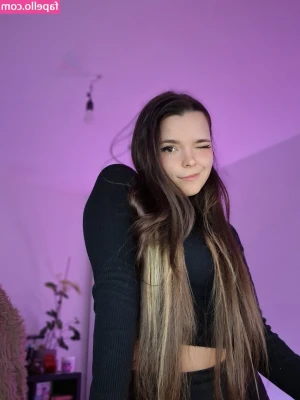 Imahairyoldman - does this pose turn u on?
