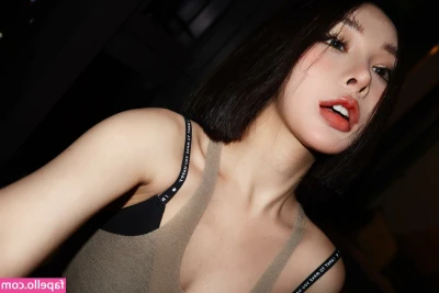 Ivy Ai.lin20_ [ ivy-ai-lin20 ] - Cucks ready to session get on your knees, place tribute at my feet