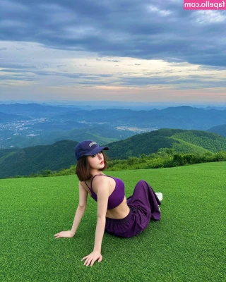 Ivy Ai.lin20_ [ ivy-ai-lin20 ] - Are you ready to see me absolutely destroy this slut's asshole? 😈