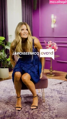 Kelly Bensimon [ kelly-bensimon ] - my sweet holes want hot sex today. Would you like to see them and