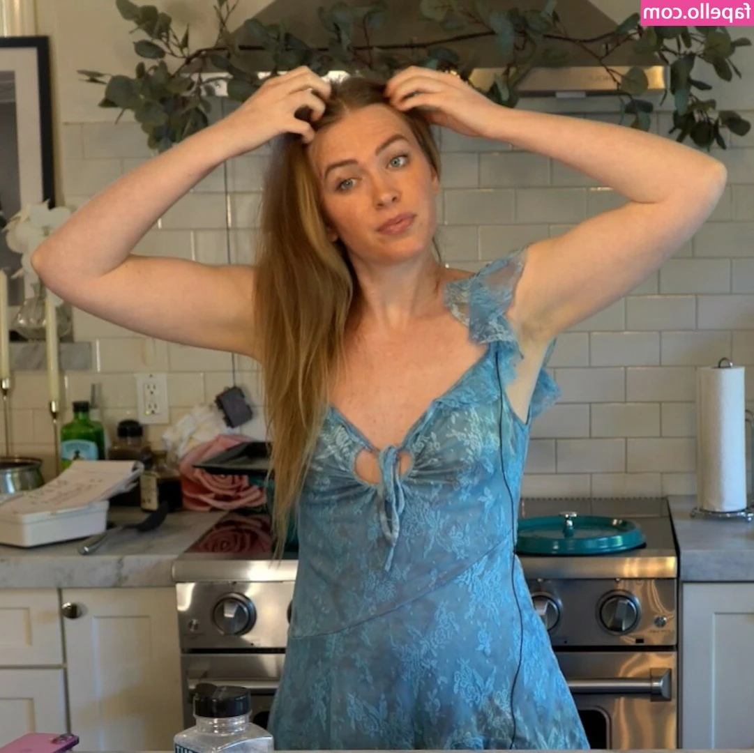 QTCinderella [ qtcinderella-15 ] - Clara is smoking hot....I fucked her harder and rougher than ever