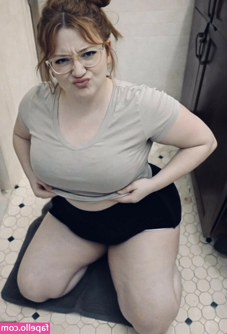 MommySpecs - You like my new dress?