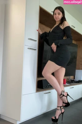 DoriDeluxe66 - who wants to see more