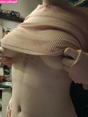 Honey_milk [ honey-milk ] - New anklet, would you give it to me on Christmas? Tornozeleira nova,