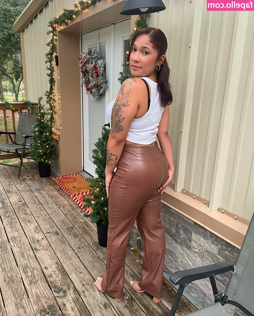 bigbootymimii - It's too hot for clothes (AC is down)