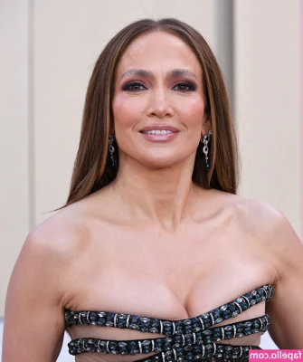 Jennifer Lopez [ jennifer-lopez ] - So fresh and so clean 🧼