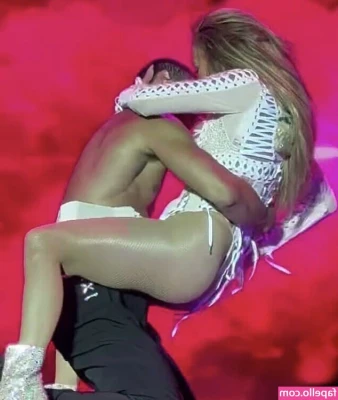 Jennifer Lopez [ jennifer-lopez ] - Cum here