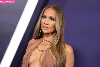 Jennifer Lopez [ jennifer-lopez ] - Getting a little hot this morning, hope you're enjoying this blue set