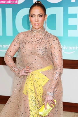 Jennifer Lopez [ jennifer-lopez ] - (26-33) Okay okay some titties first then I'll tear these nylons up.