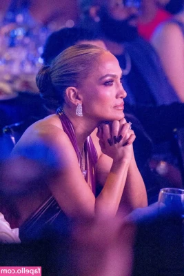 Jennifer Lopez [ jennifer-lopez ] - Doesn t it look yummy