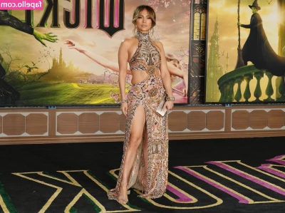 Jennifer Lopez [ jennifer-lopez ] - BOUNCED up and down on his hard COCK 💦💦 he loved feeling my