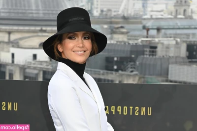 Jennifer Lopez [ jennifer-lopez ] - Sunday morning  me alone  you alone  Think about it