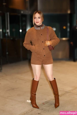 Jennifer Lopez [ jennifer-lopez ] - Taking a shot for my Real Fans 🤪🤪🤪 I might go live today
