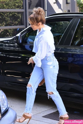 Jennifer Lopez [ jennifer-lopez ] - Winter