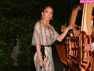 Jennifer Lopez [ jennifer-lopez ] - Fun in the Dungeon of Hell!! 😈🔥🎬