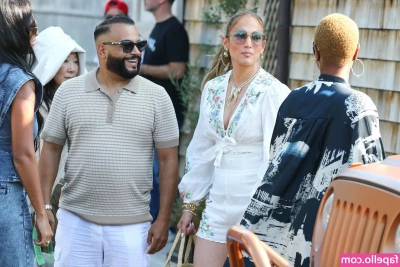 Jennifer Lopez [ jennifer-lopez ] - lost in the park part 1