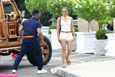 Jennifer Lopez [ jennifer-lopez ] - Hello everyone