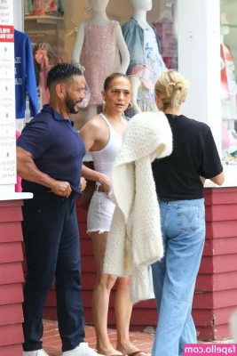 Jennifer Lopez [ jennifer-lopez ] - Welcome part 1