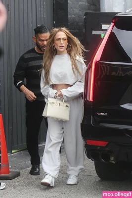 Jennifer Lopez [ jennifer-lopez ] - Togliamo le mutandine ?😏😏💦💦