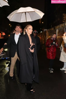 Jennifer Lopez [ jennifer-lopez ] - Hello, happy Tuesday, it's Easter and a long holiday here, so it was