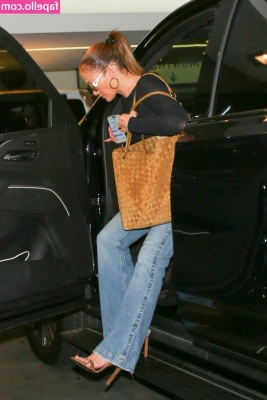 Jennifer Lopez [ jennifer-lopez ] - The aftermath of my pool day   ouchie