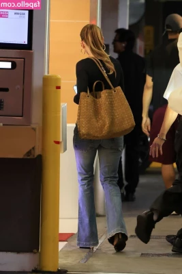 Jennifer Lopez [ jennifer-lopez ] - Post nap vibes