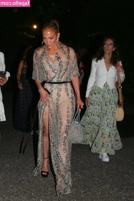 Jennifer Lopez [ jennifer-lopez ] - Only we know