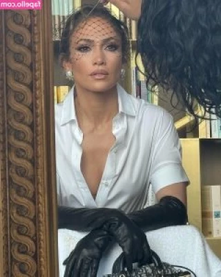 Jennifer Lopez [ jennifer-lopez ] - My ass lookin fat af part 1
