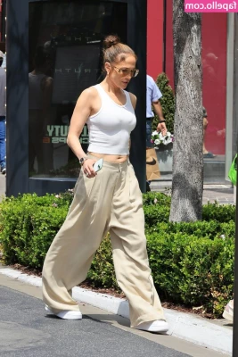 Jennifer Lopez [ jennifer-lopez ] - Goon and send   Good and send  Good and send