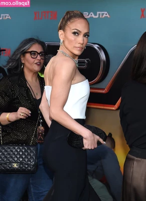 Jennifer Lopez [ jennifer-lopez ] - Are you always in control craving to take your foot off the gas pedal?
