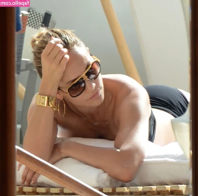 Jennifer Lopez [ jennifer-lopez ] - Tengo que ir mas al gym🙄...tu que piensas?