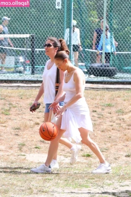 Jennifer Lopez [ jennifer-lopez ] - Make sure to message me and let me know what you want to see