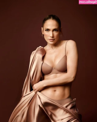 Jennifer Lopez [ jennifer-lopez ] - I need you to help me cum   come play with me