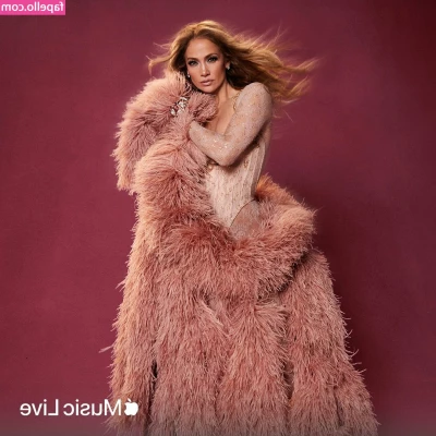 Jennifer Lopez [ jennifer-lopez ] - Goodmorning  what should I have for breakfast hmmmm