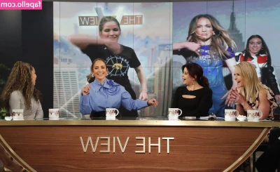 Jennifer Lopez [ jennifer-lopez ] - Hope everyone s been doing well  I will be going live tomorrow night  part 1