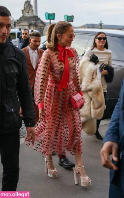 Jennifer Lopez [ jennifer-lopez ] - How s everyones evening going