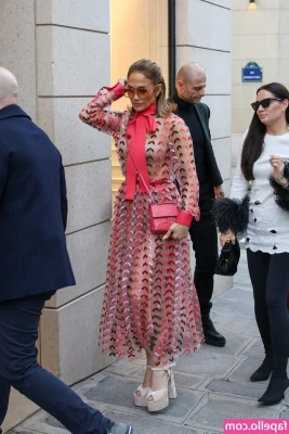 Jennifer Lopez [ jennifer-lopez ] - Good morning  I could go for a good  long ass massage today