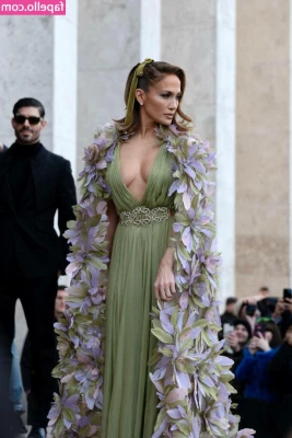 Jennifer Lopez [ jennifer-lopez ] - Stream started at 10 18 2021 02 12 am part 1