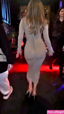 Jennifer Lopez [ jennifer-lopez ] - Cryptic  Pay close attention